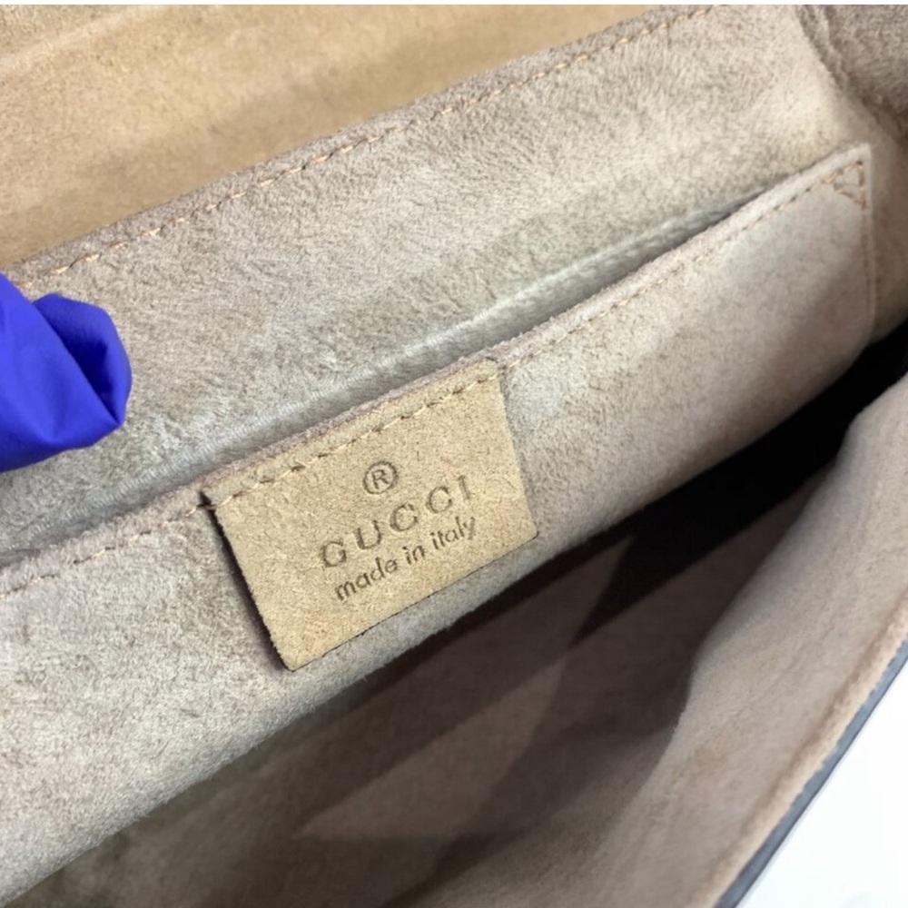Gucci Patent Beige Shoulder Bag - Picture 7 of 16
